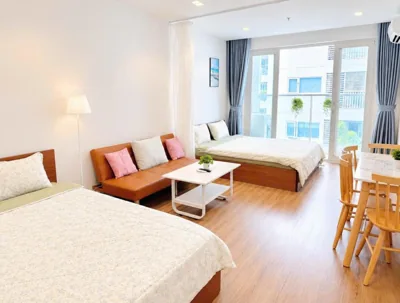 Family Studio — Thuỷ Sky1